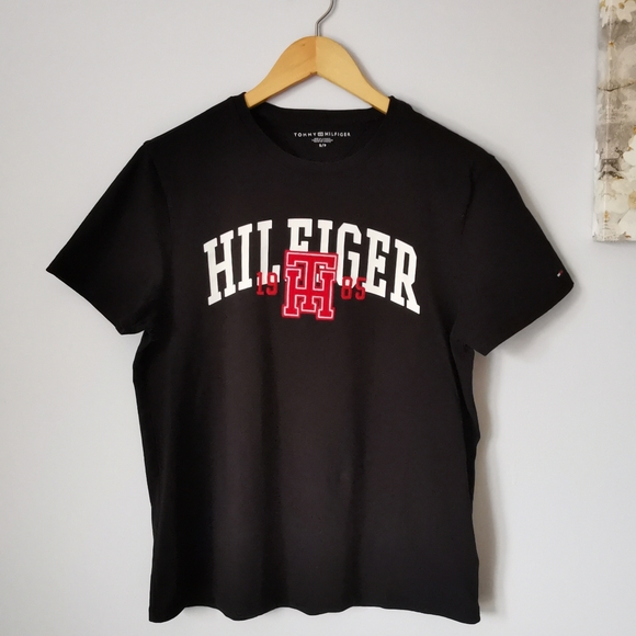 SUMMER 2022 COLLECTION Tommy Hilfiger Men's Tshirt - Picture 2 of 2